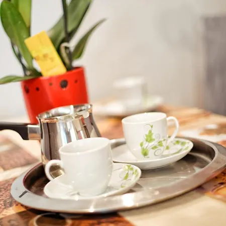 アパート & Primavera プーラ