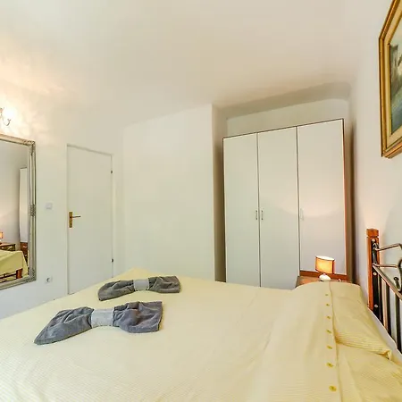 アパート & Primavera