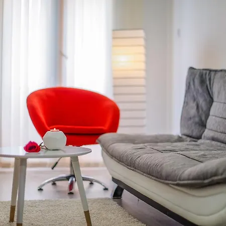 & Primavera プーラ