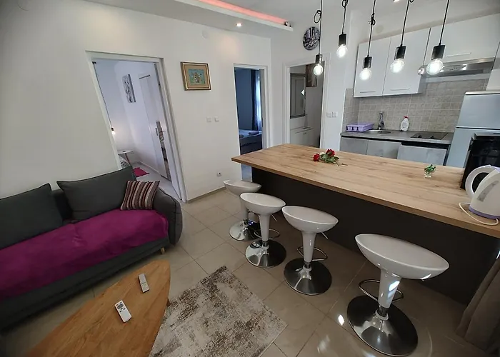 Апартаменти & Primavera