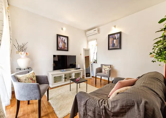 & Primavera Пула