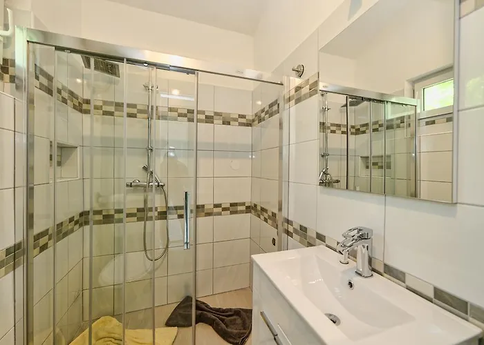 Апартаменти & Primavera *