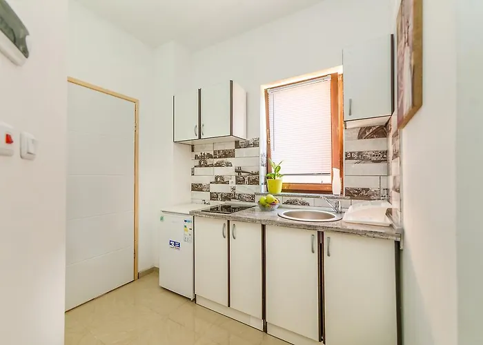 & Primavera Пула