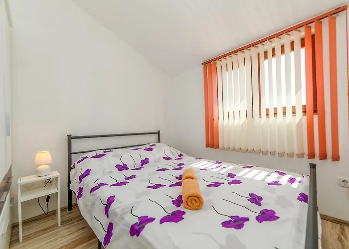 & Primavera Пула