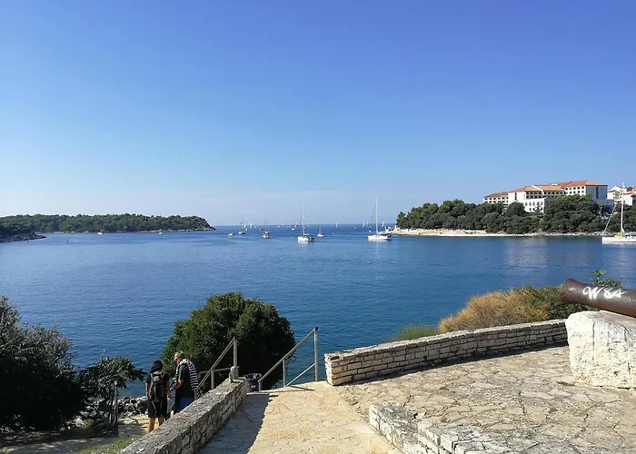 Апартаменти & Primavera