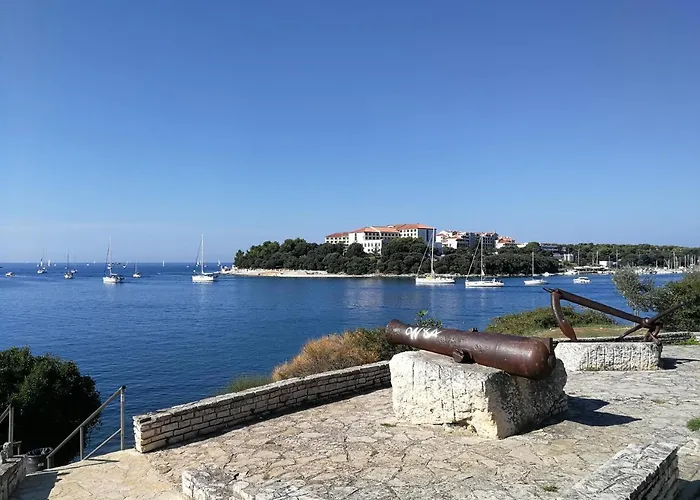 & Primavera Пула